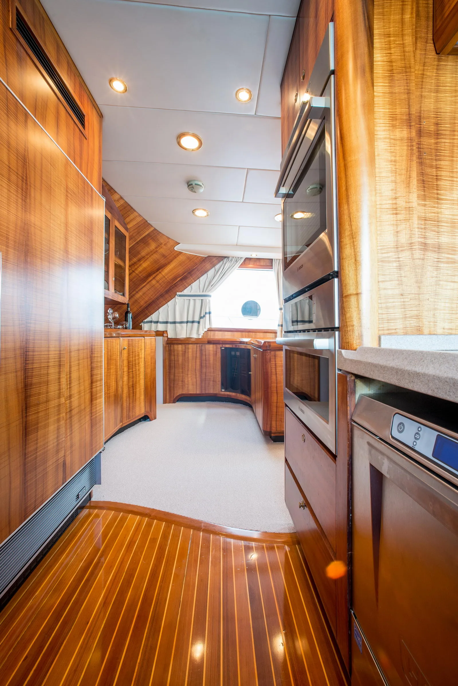 Carver 30M (1993) — polovna jahta 30 m, fotografija 32 od 73