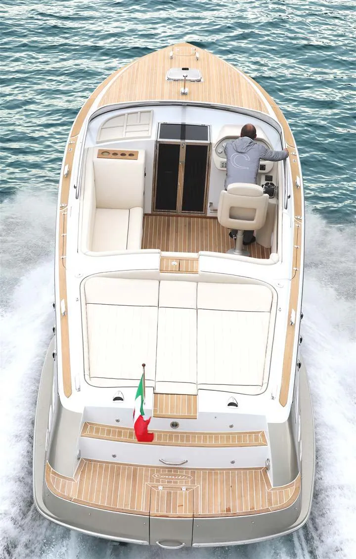 Comitti Venezia 31 — motorna jahta 9,9 m, fotografija 4 od 4