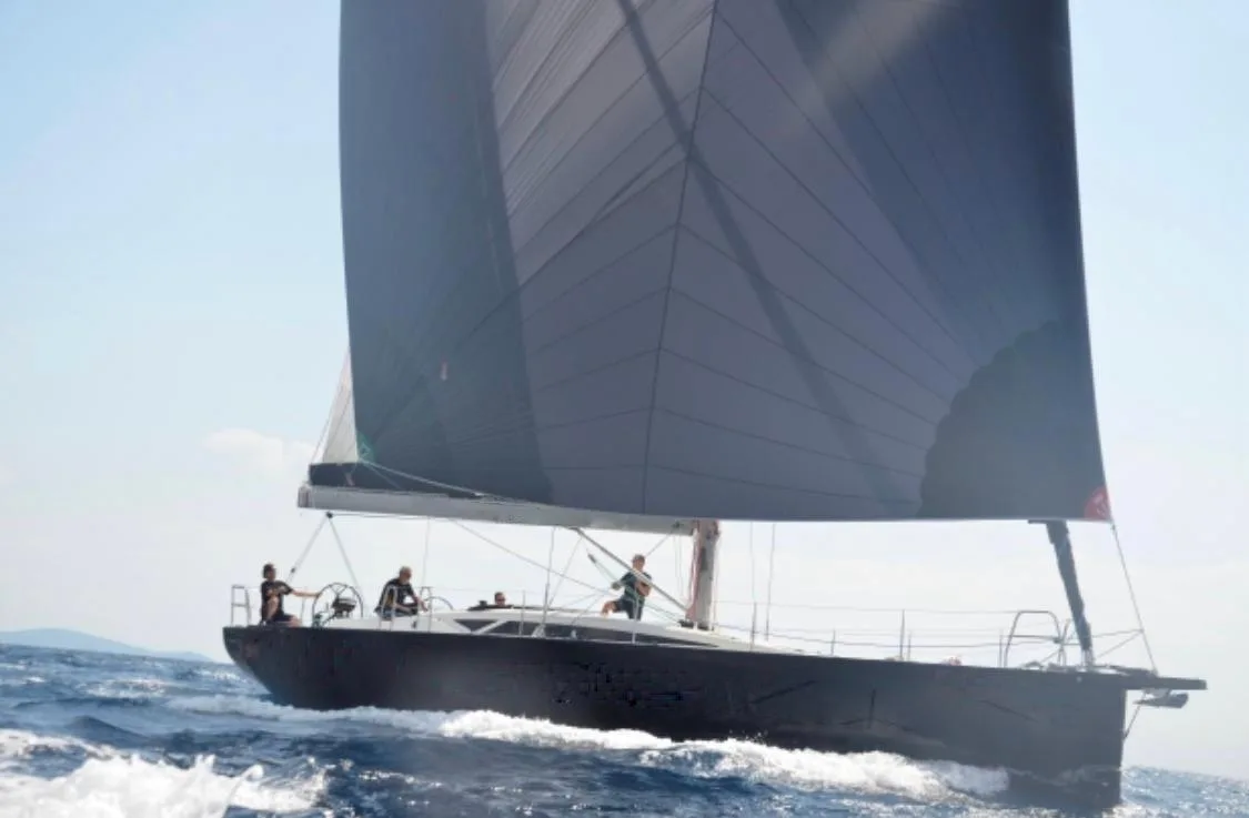 More Yachts 55 (2019) — jedrilica 16,7 m, pod špinakerom u plovidbi