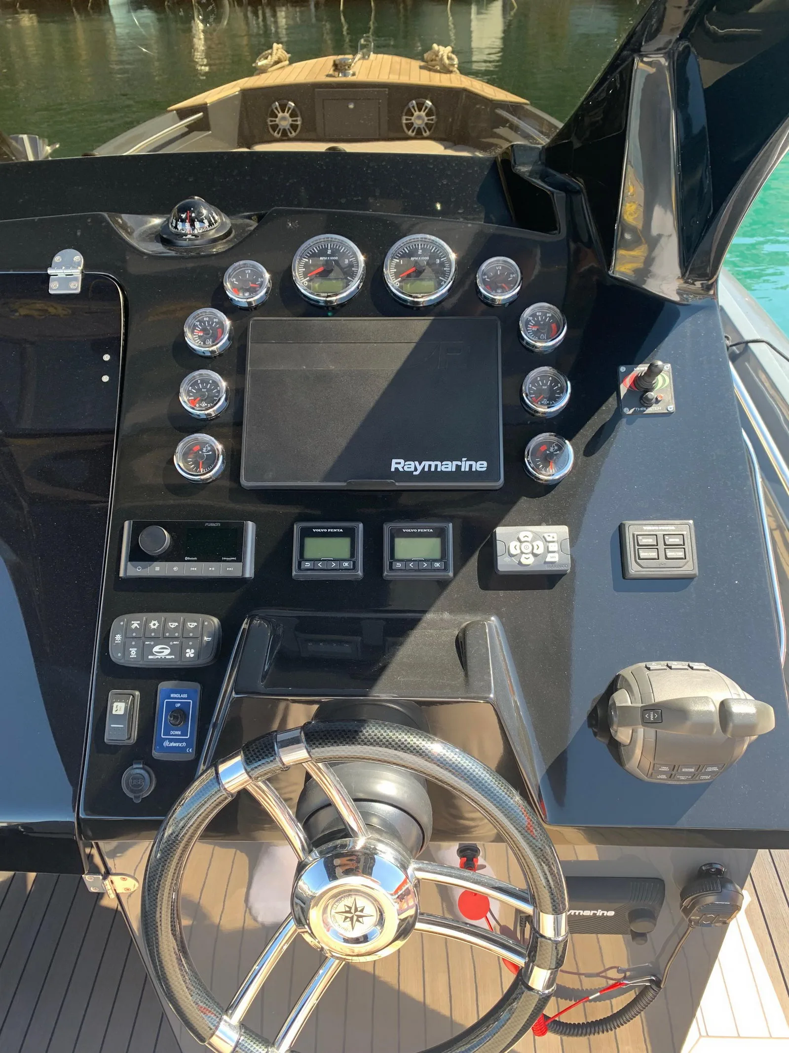 Scanner Envy 1100 (2023) — gumenjak 11 m, fotografija 21 od 25